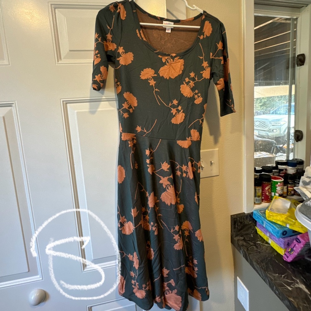 LulaRoe Floral Midi Dress with Coral Flowers